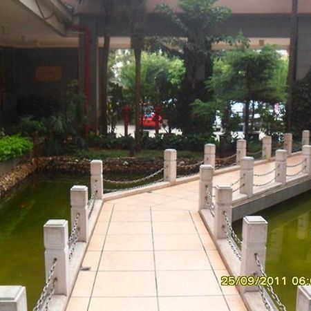 Kunming Begonia Hotel Экстерьер фото
